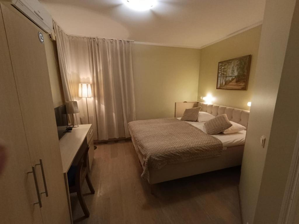 Inge Villa Apartment Hotel - Standaard Tweepersoonskamer Met 2 Aparte Bedden