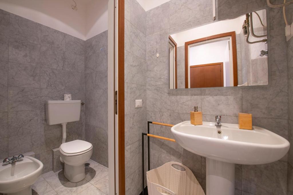 Arena Suite Mazzini Luxury Apartament - Resim 22