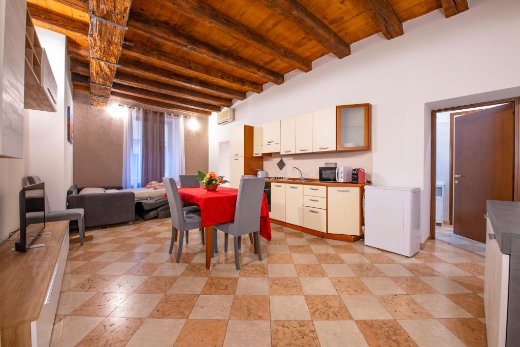 Arena Suite Mazzini Luxury Apartament - Resim 31