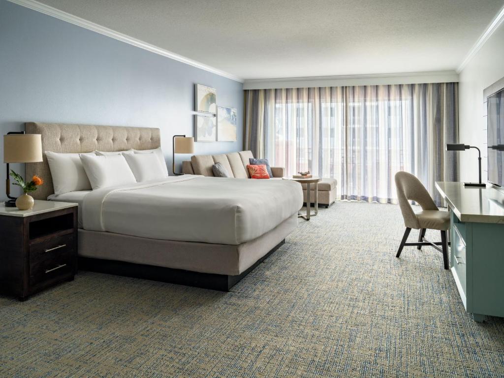 Hyatt Regency Clearwater Beach Resort & Spa - 