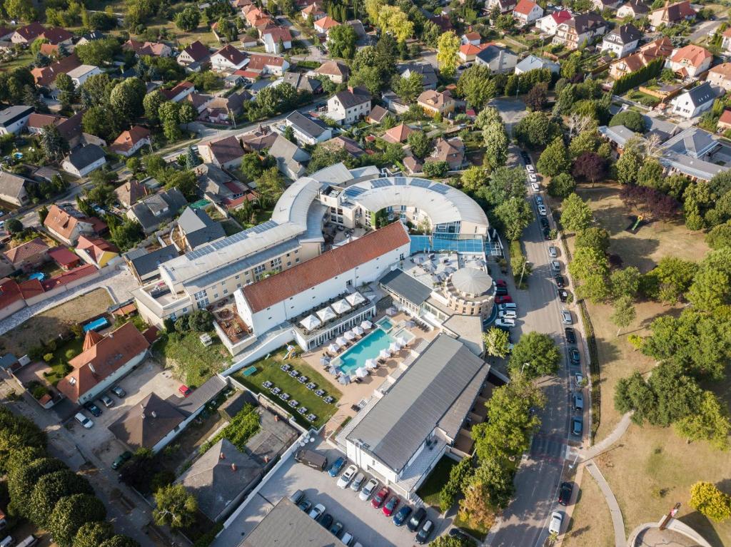 CE Plaza Hotel, Siófok