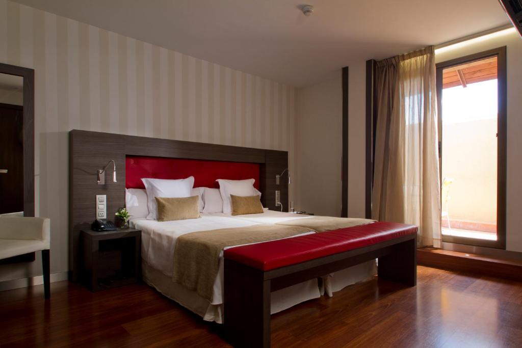 Hotel Oasis - Superior Room With Terrace And No Views