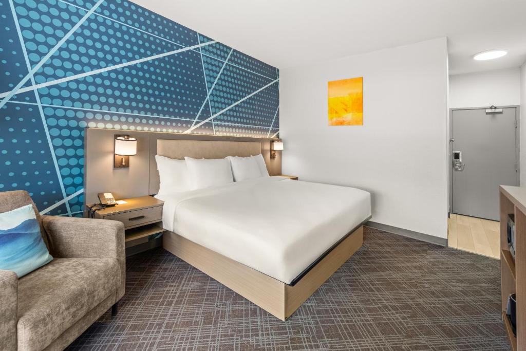Comfort Inn & Suites Olathe - Kansas City photo
