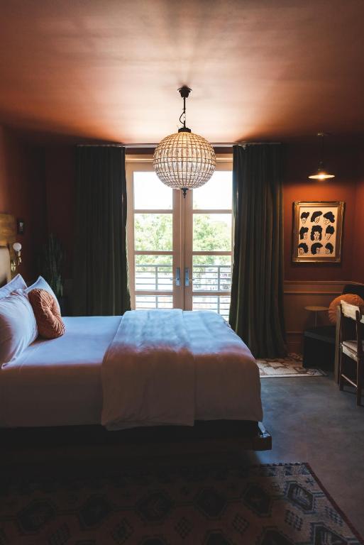 The Frances Modern Inn photo