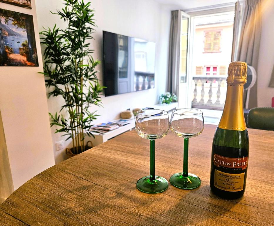 Magnifique T2-Chez François et Kamila - Centre historique-CLIM- Parking privé 50m de l'appartement- balcon avec vue – photo 8