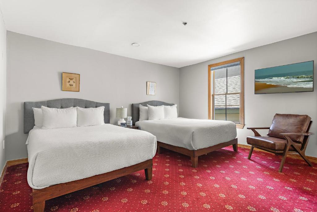 Majestic Hotel photo