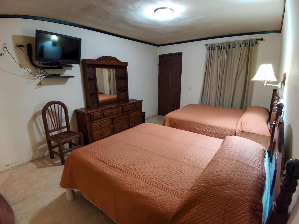 Hotel El Nogalito - Habitación Superior Con Dos Camas Queen
