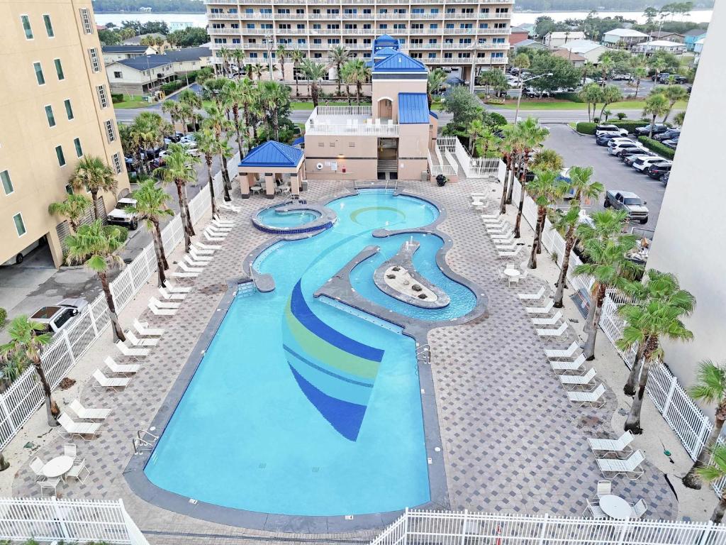 an overhead view of a swimming pool at a resort at Sunset Crossing in Gulf Shores