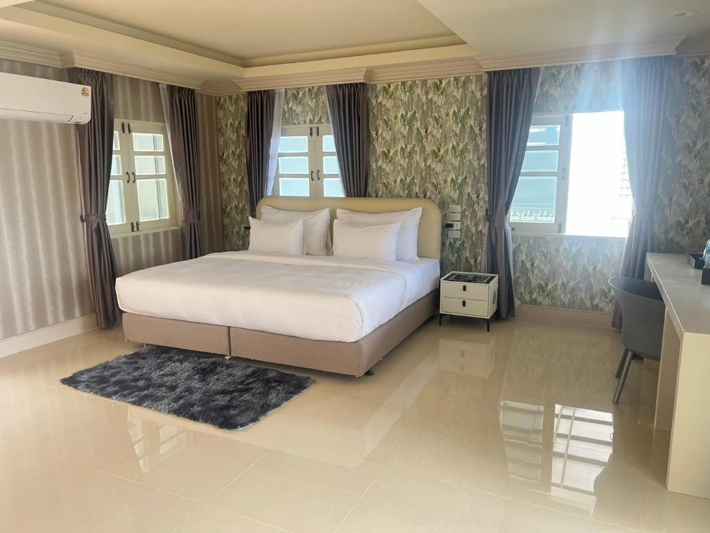V20 Boutique Jacuzzi Hotel - Suite 3 Chambres