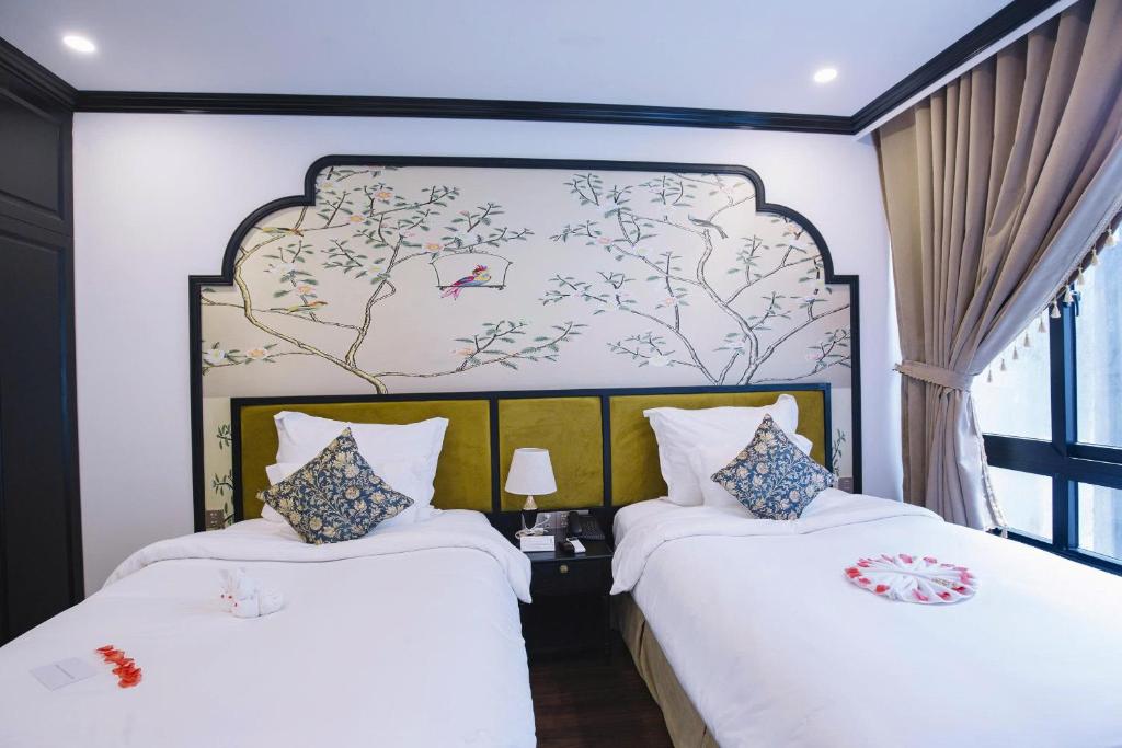 The ORCHID PREMIUM Hotel - 2