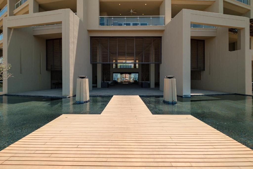 Puerta Cortés Residences by Lumina