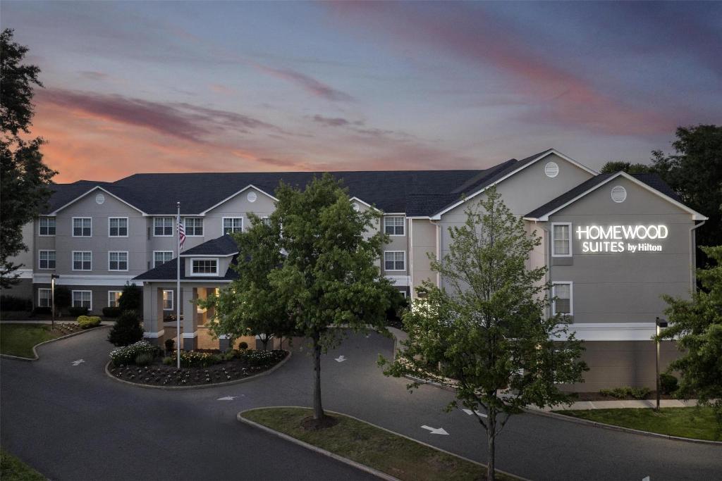 克兰福德Homewood Suites by Hilton Newark-Cranford的酒店及建筑效果图
