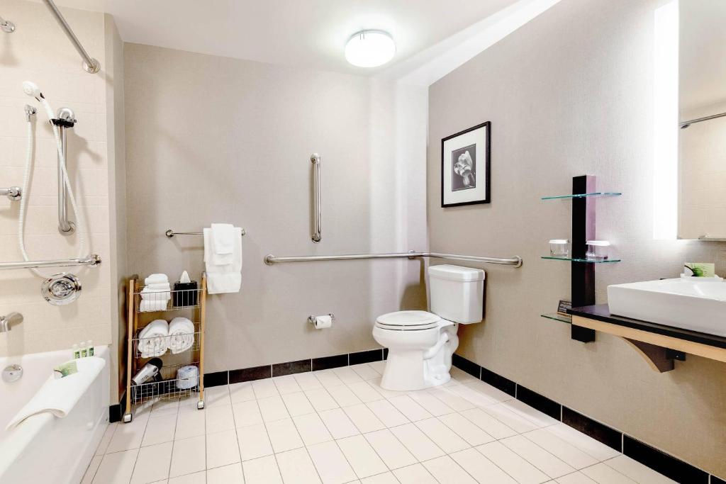Cambria Hotel Pittsburgh - Downtown photo