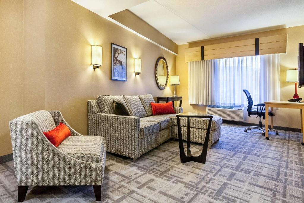 Cambria Hotel Pittsburgh - Downtown photo