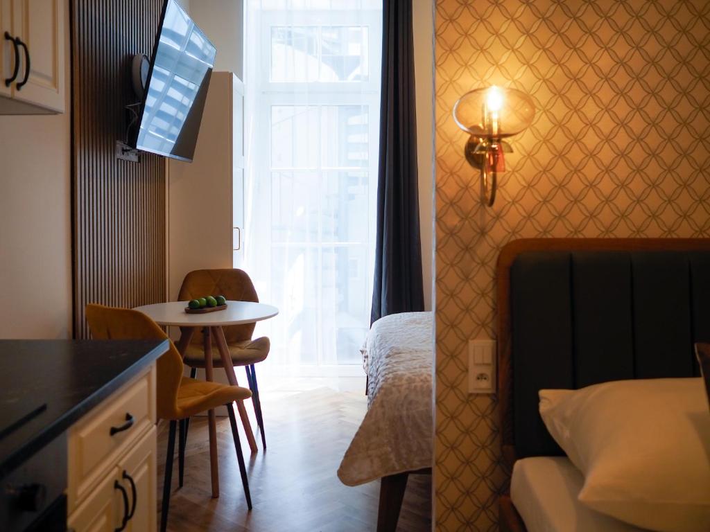 Hotel 16 & Apartments Prague City Living - Resim 24