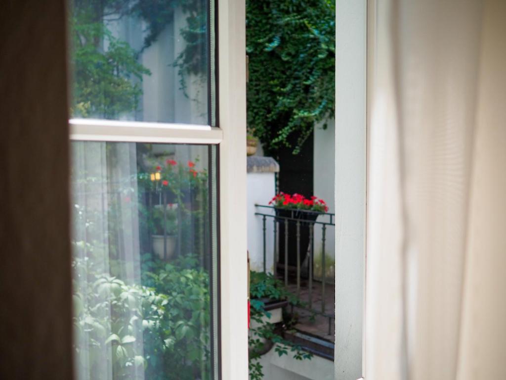 Hotel 16 & Apartments Prague City Living - Resim 14