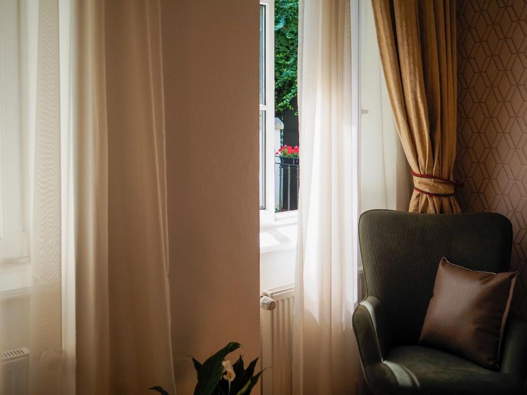 Hotel 16 & Apartments Prague City Living - Resim 40