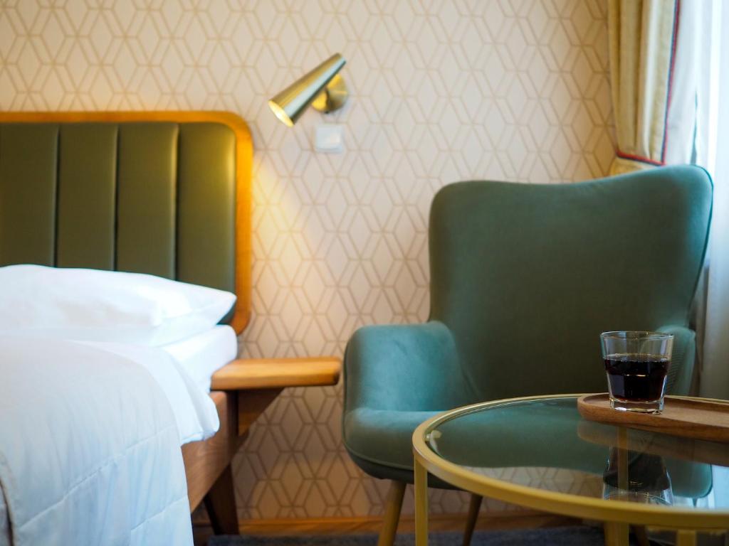 Hotel 16 & Apartments Prague City Living - Resim 37