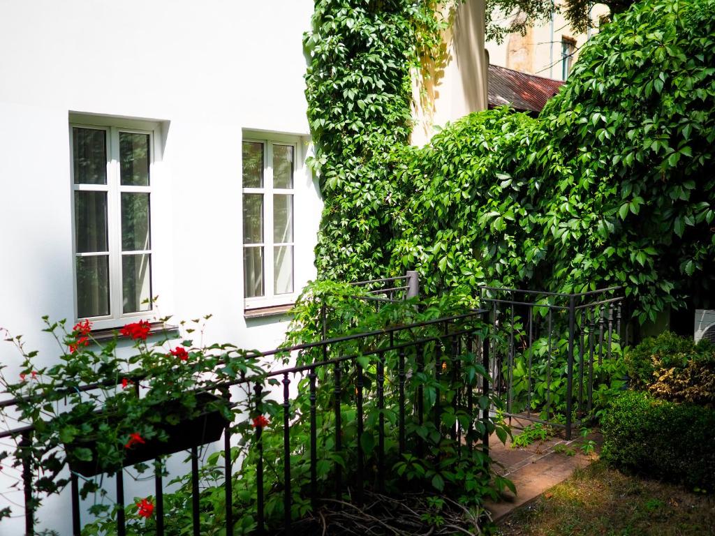 Hotel 16 & Apartments Prague City Living - Resim 43