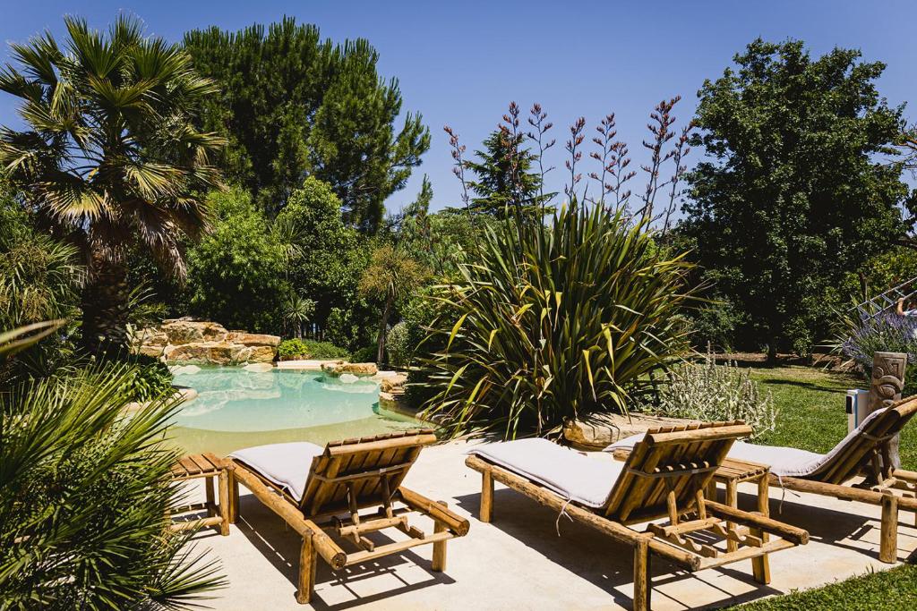 Bazén v ubytování Grand Mas Provençal Luberon nebo v jeho okolí