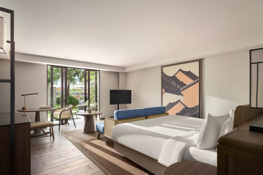 Premium King Room with Terrace Access