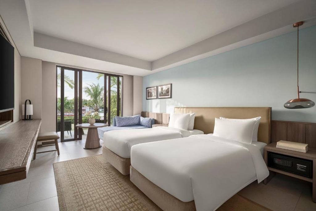 Phòng Deluxe 2 Giường Đơn Nhìn Ra Sông