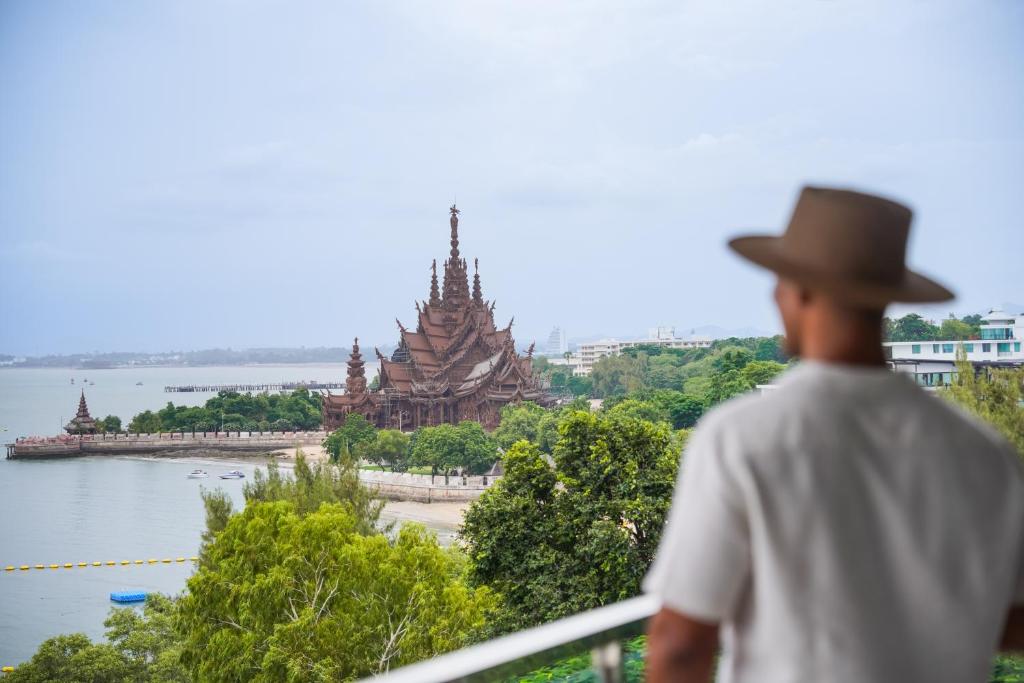 Golden Tulip Pattaya Beachfront Resort - Resim 23
