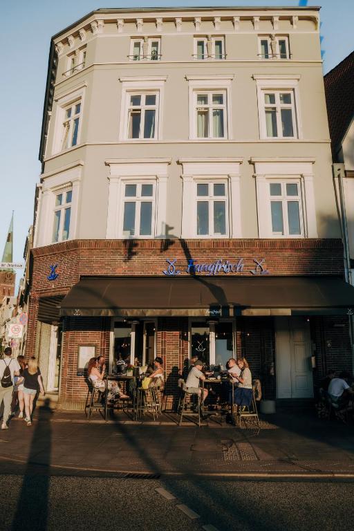 Riverside Apartments - 1