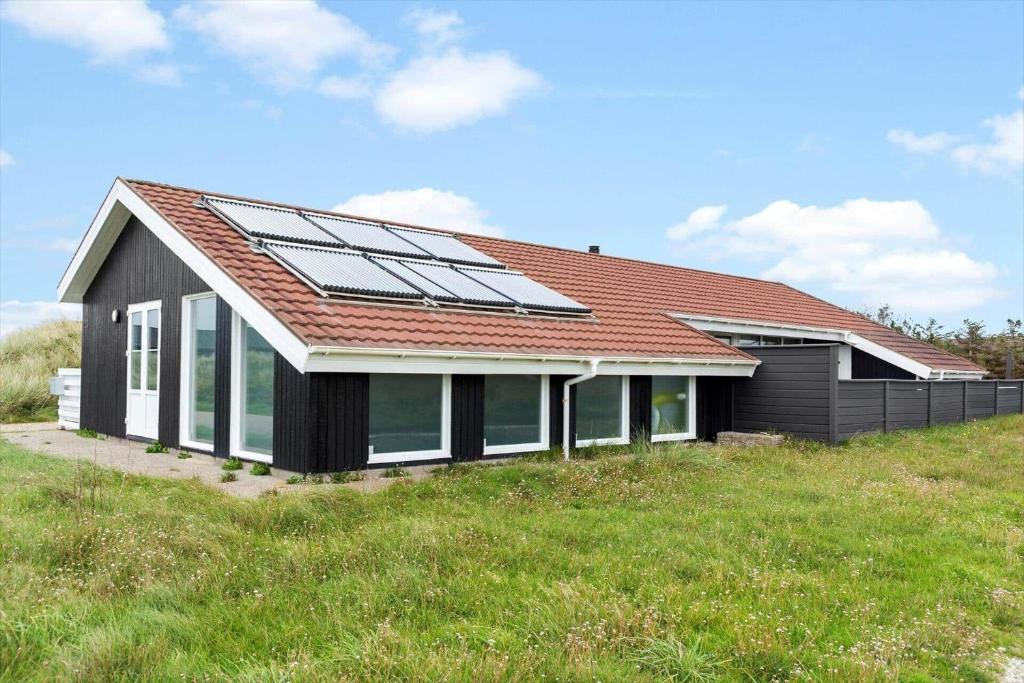 Το κτήριο όπου στεγάζεται  η παραθεριστική κατοικία