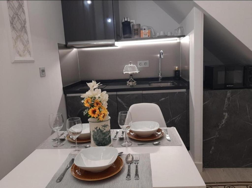 LA SUITE DEL CONDE LUXURY SUITES - 12