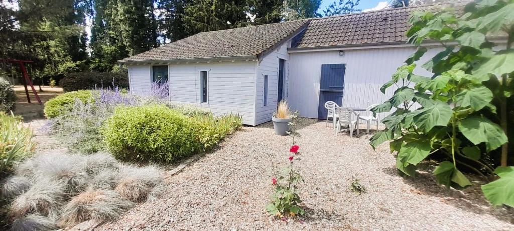 Κήπος έξω από το Ballade a la lune chalet 2 pers jardin