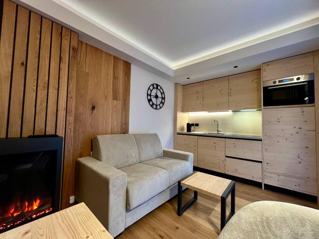 Η κουζίνα ή μικρή κουζίνα στο Rauzi apartments