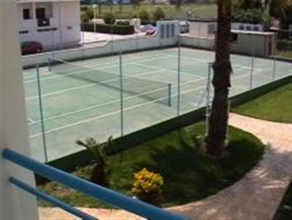 Tenis a/nebo squash v ubytování Apartamentos Alberca - Deniasol nebo okolí