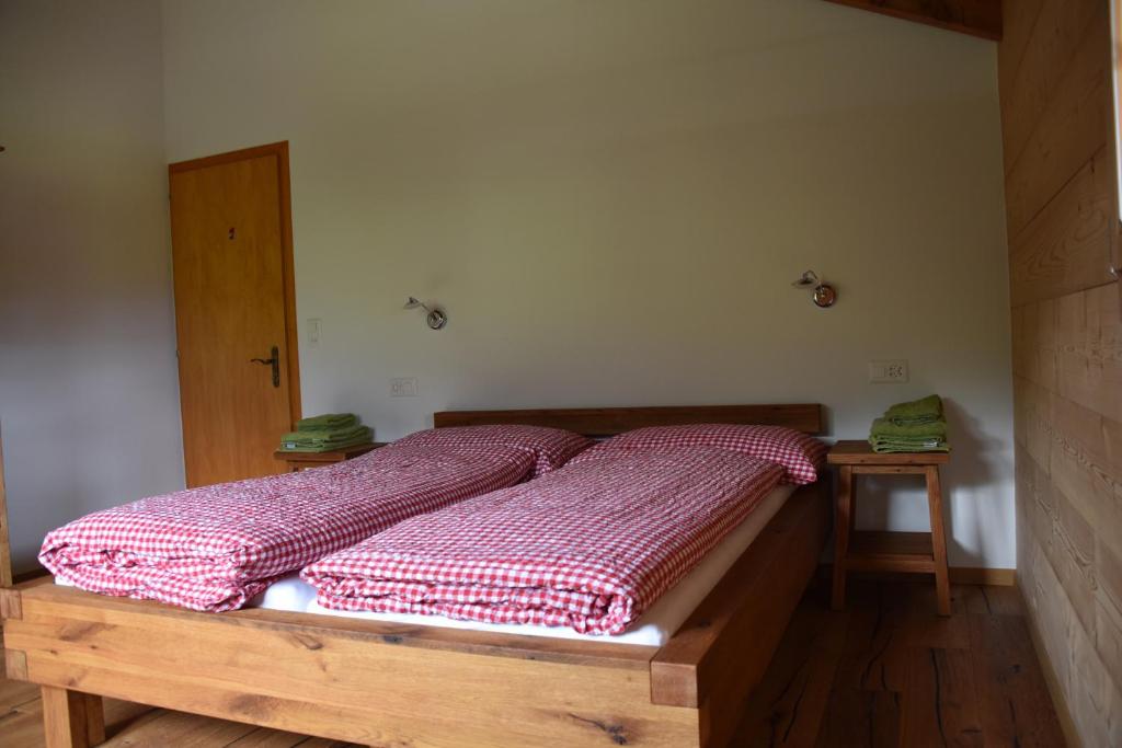 Postel nebo postele na pokoji v ubytování B&B Hängebrigga