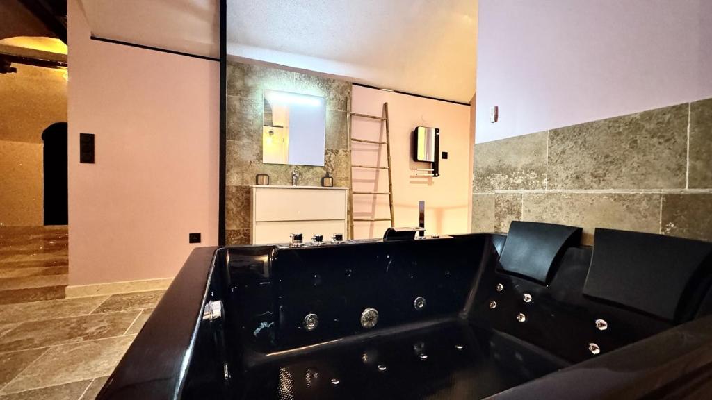 Love room spa luxe sensoriel - Resim 4