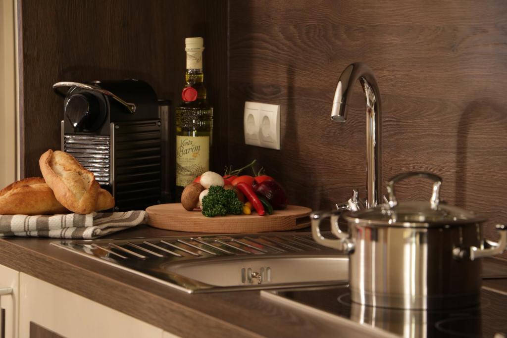 Mr.& Mrs. President - 8