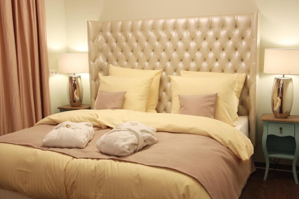 Mr.& Mrs. President - 16