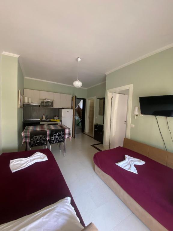 Afbeelding uit fotogalerij van Duki's Apartments in Orikum