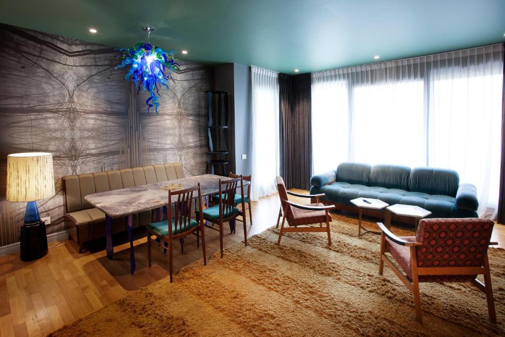 
Two-Bedroom Deluxe Apartment with Balcony
