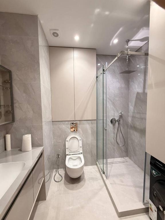 لابی و فضای عمومی Apartament in Tashkent City - تصویر ۵