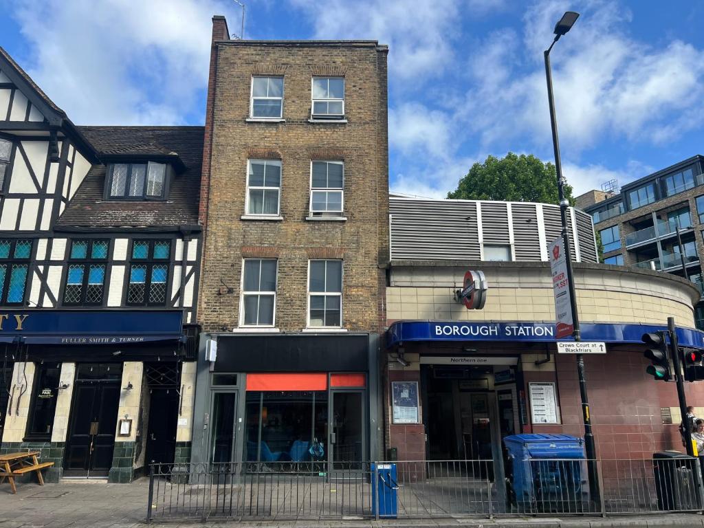 The Borough - Resim 5