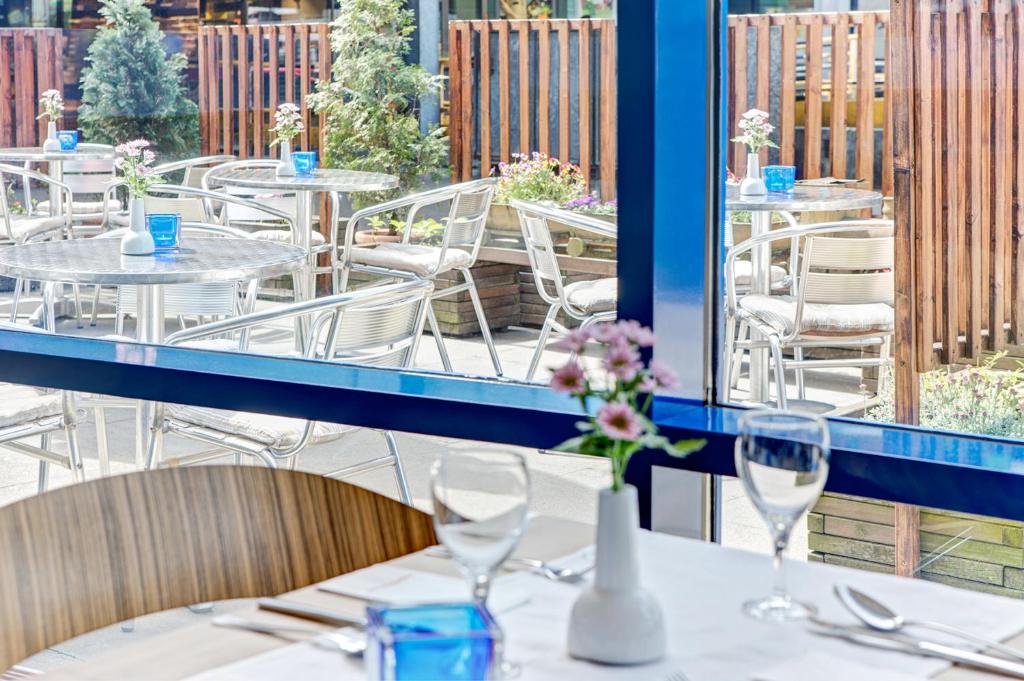 IntercityHotel Hamburg Altona - Resim 6