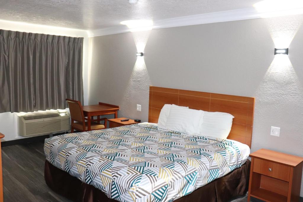 Motel 6-Alvin, TX