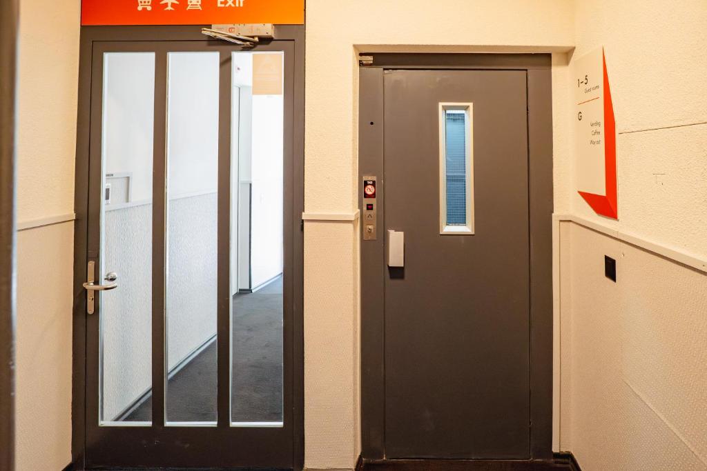 easyHotel Zürich City Main Station - Resim 39