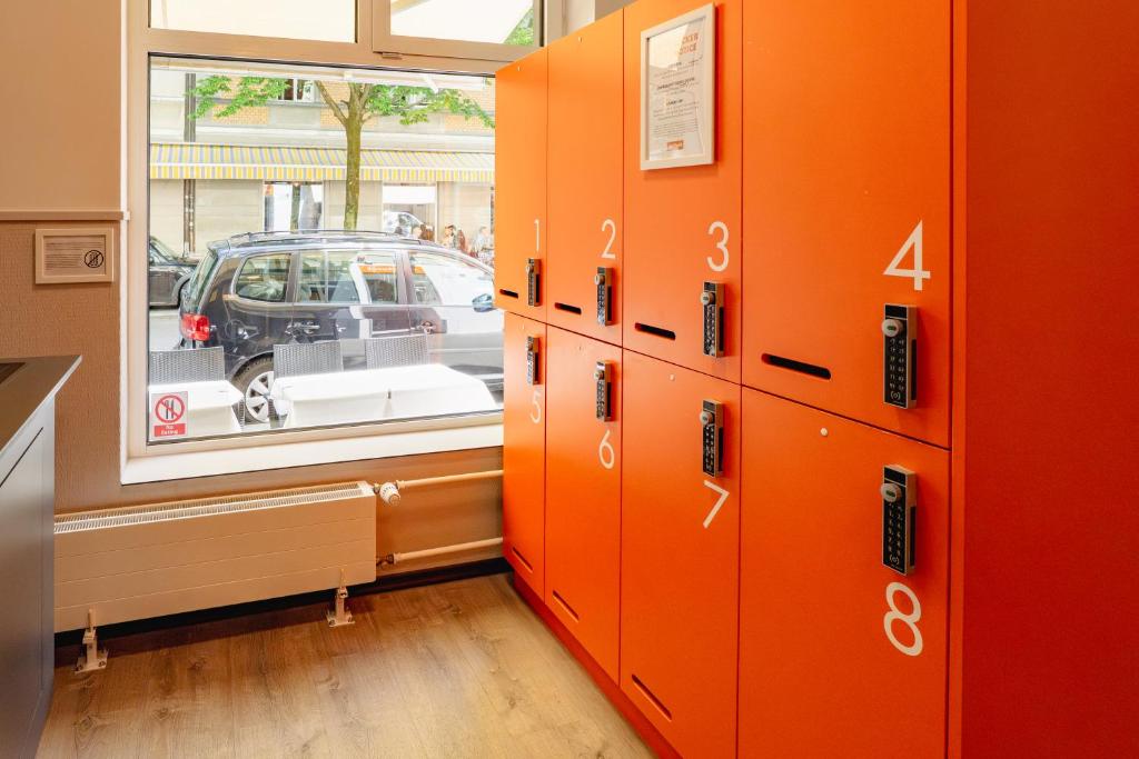 easyHotel Zürich City Main Station - Resim 37