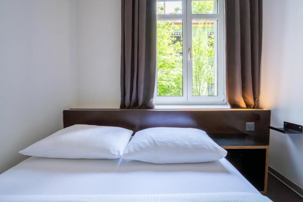 easyHotel Zürich City Centre - Resim 20