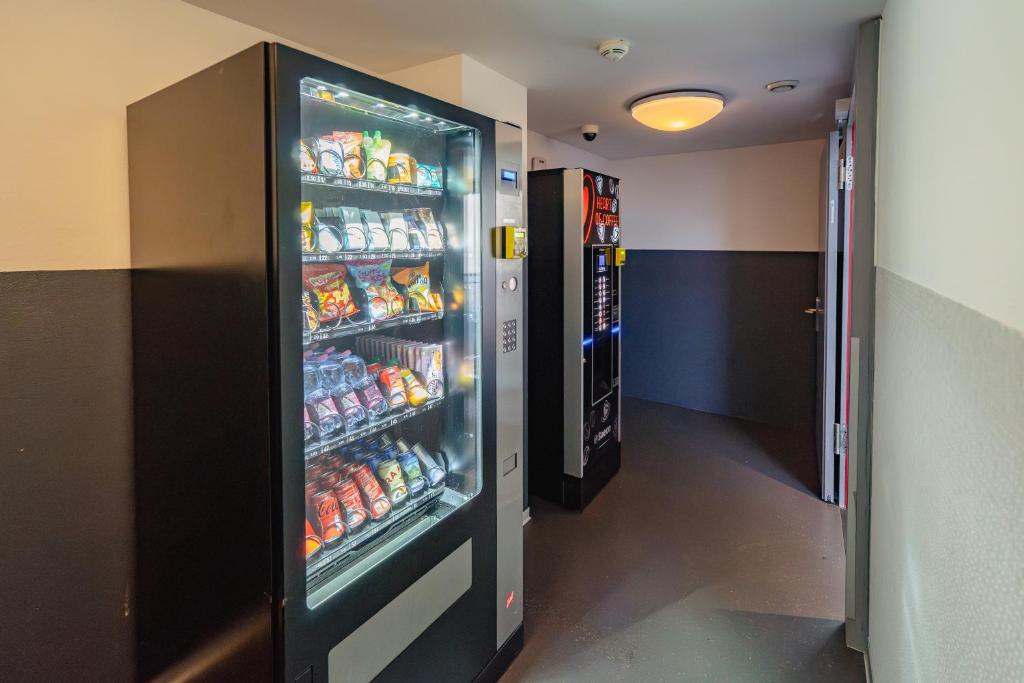 easyHotel Zürich City Centre - Resim 5