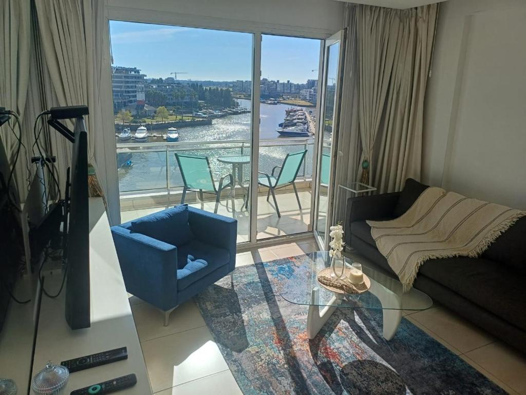 APART , DEPARTAMENTO CONDOMINIO BAHIA GRANDE NORDELTA, TIGRE , BALCÓN Y VISTA A LA BAHIA , PISCINA E