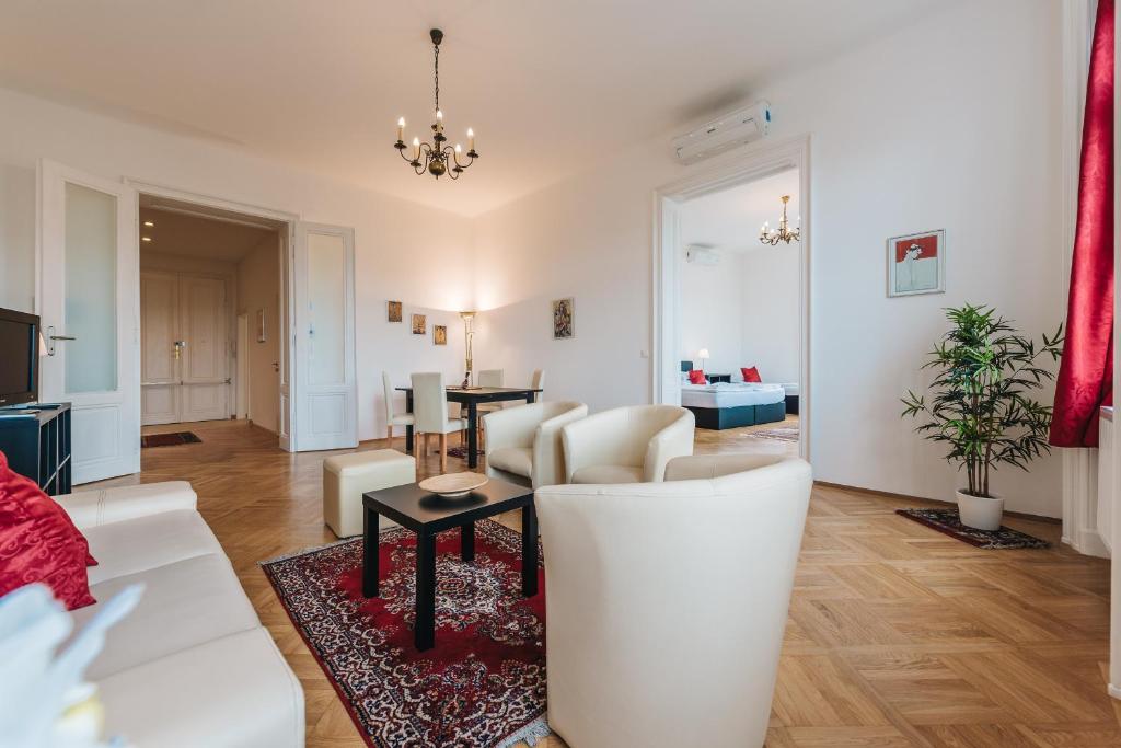 Posezení v ubytování Apartments next to Vienna Stateopera with Aircondition