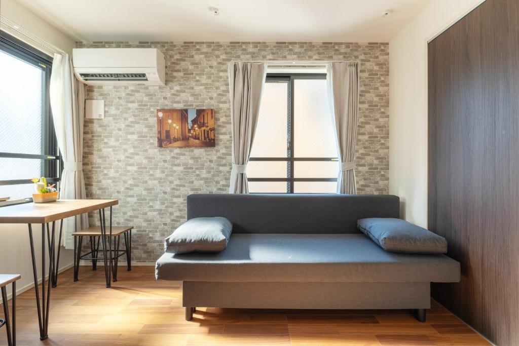 HomeNest Hotel AKIHABARA direct access from AIRPORTS